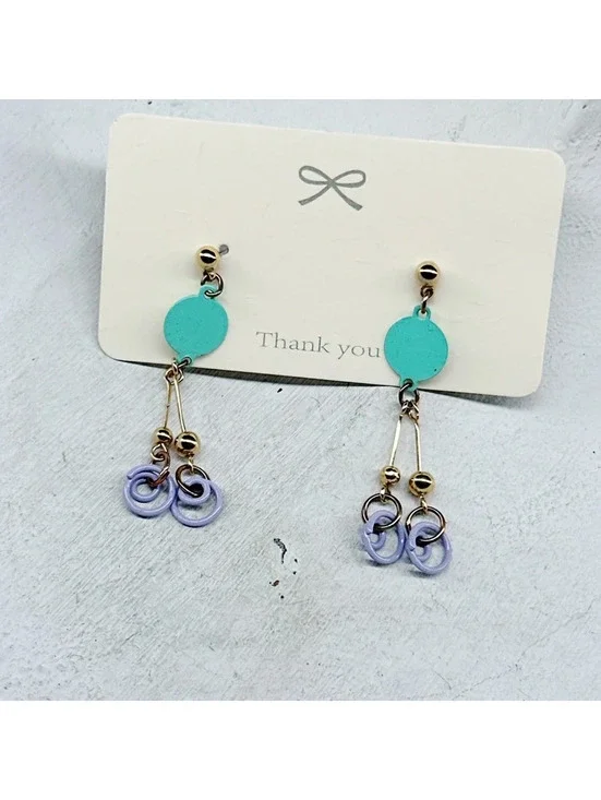 826mc. Purple and Goldtone Earrings