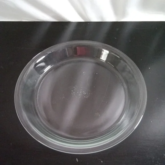 Pyrex 209 Clear Glass 9 Inch Round Pie Plate Vintage Ovenware Made in USA
