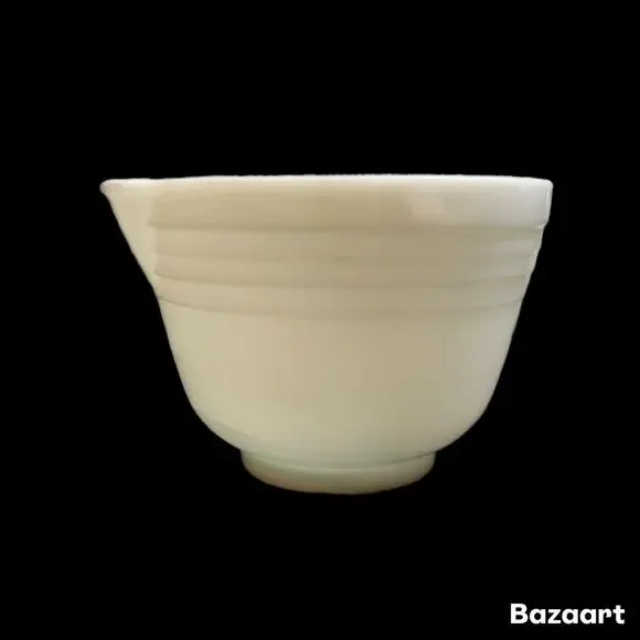Vintage Pyrex Hamilton Beach Milk Glass Pour Spout Mixing Bowl