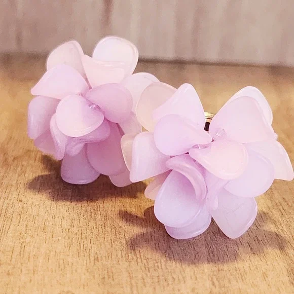 Frosted Lavender Pink Flower Petal Cluster Stud Earrings Floral Pom Pom‎ 1 Inch