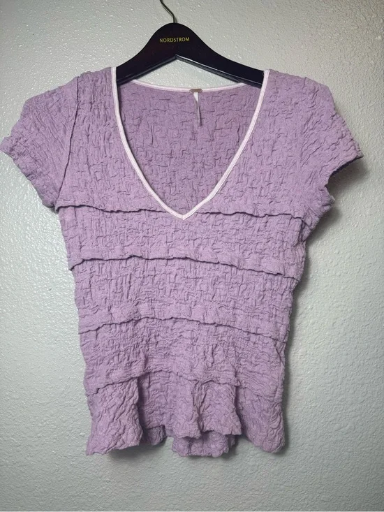Free People Lavender Textured V-Neck Short Sleeve Top Size Small