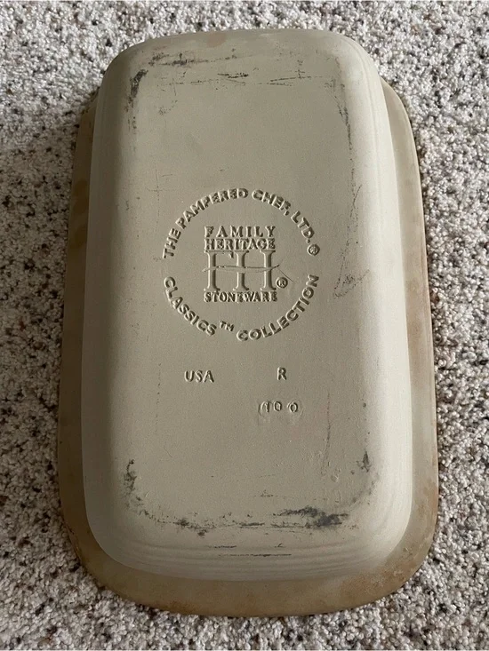 Vintage Pampered Chef stoneware baking dish