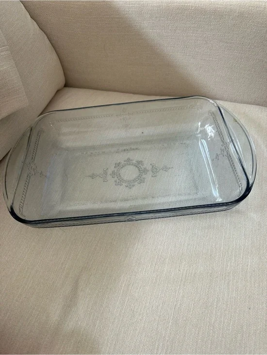 Anchor Rectangular Baking Dish with Decorative Etching