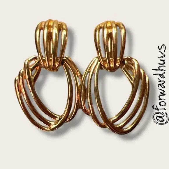 Gold-Tone Clip-On Earrings – Elegant and Classic