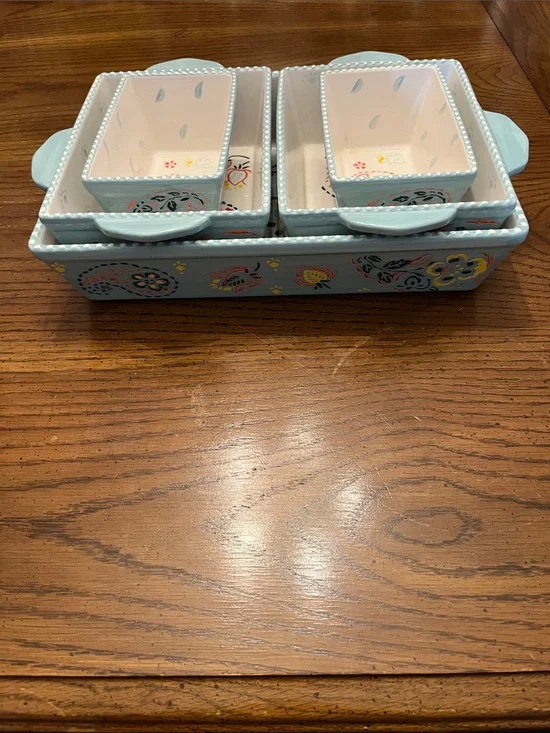 5 piece bakeware set with floral paisley design