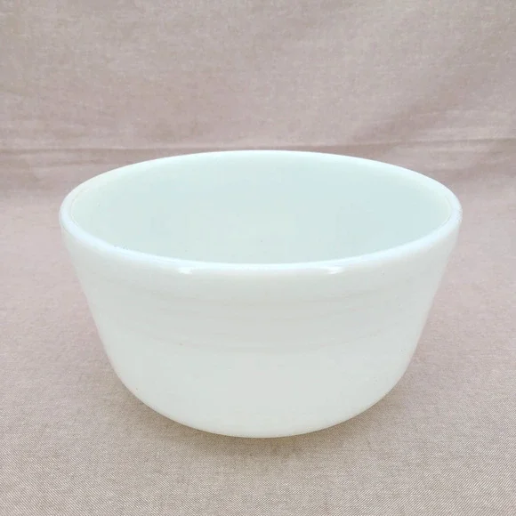 Hamilton Beach Vintage Milk Glass Mixer Bowl 1950s Ribbed Model #10 (3 quarts)
