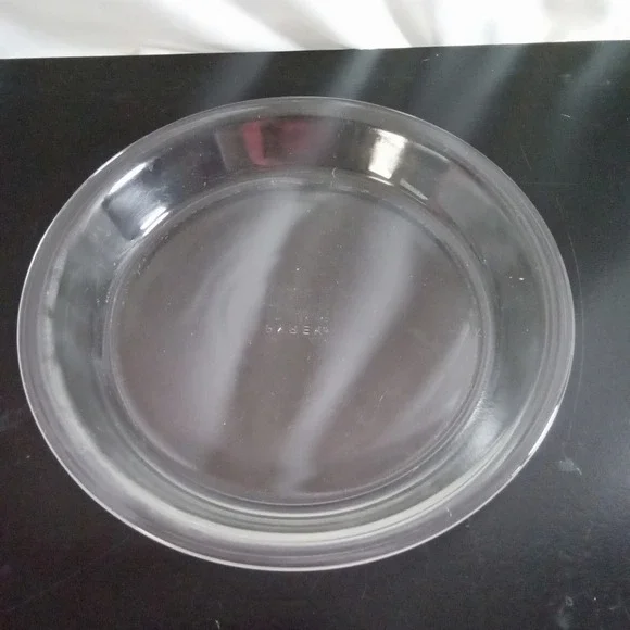 Pyrex 209 Clear Glass Pie Plate 9.5 Inch 23cm Round Baking Dish Vintage USA