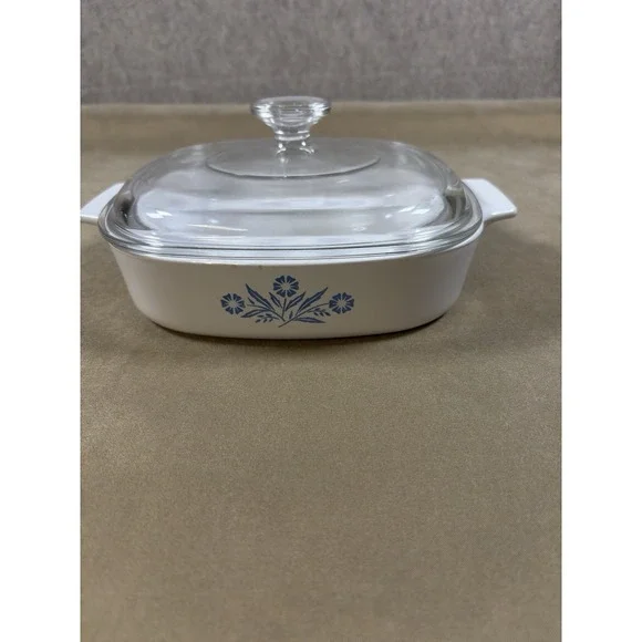 Vintage Corning Ware Blue Cornflower A-8-B 8x8 Casserole Dish w/ Glass Lid (265)