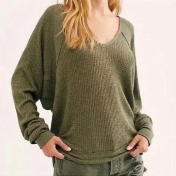 Free People Santa Clara Thermal Top‎ Ferngully Green V-neck Size Medium