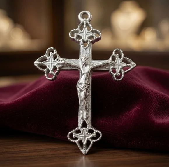 Vatican Library Collection Silver Tone Filigree Crucifix Pendant Gothic 1.75
