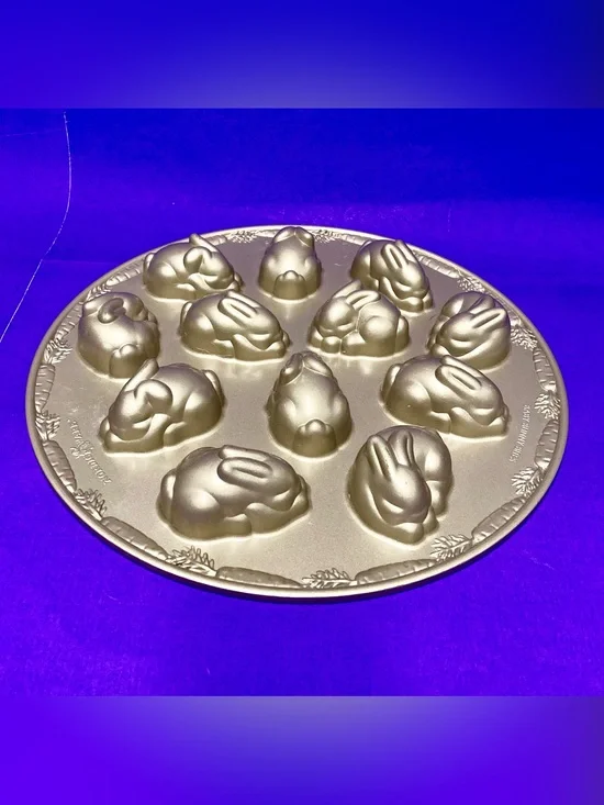 Bunny Cake Pan - Metallic Gold Bunny Mold