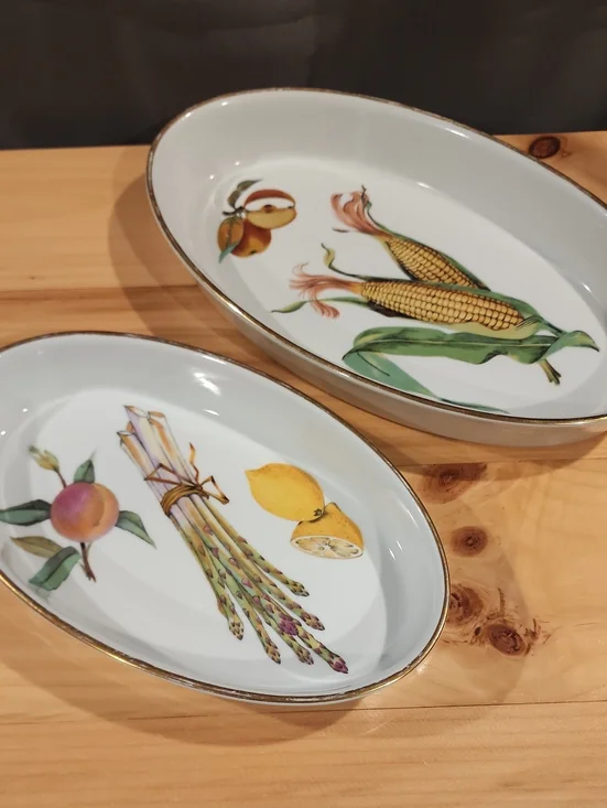 Royal Worcester fine porcelain oval bakers from the Evesham Gold pattern.