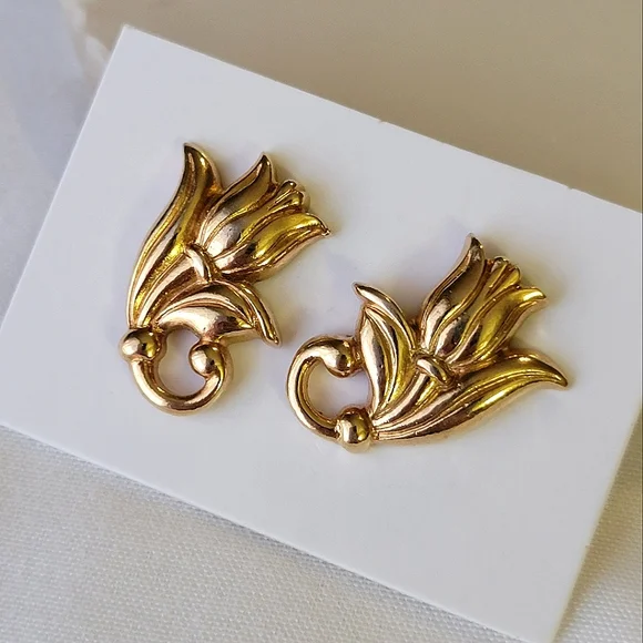 Gorgeous Vintage Spring Tulip Gold Earrings Flower