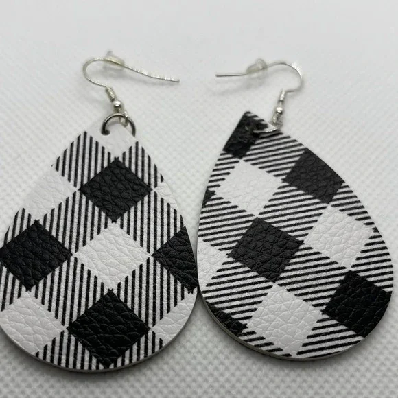 Buffalo Plaid Teardrop‎ Earrings Women Dangle Fishhook Faux Leather Black White