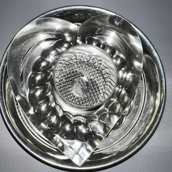 Pampered Chef Springform Pan Set #1540 Heart Circle Round Cake Metal 4 Pc