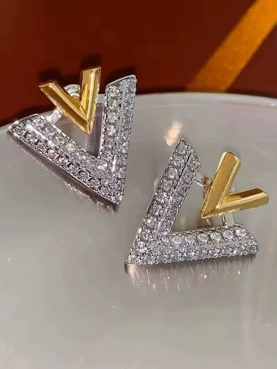 ***New Trendy Two-Tone V-Shape Crystal Stud Earrings - Gold & Silver