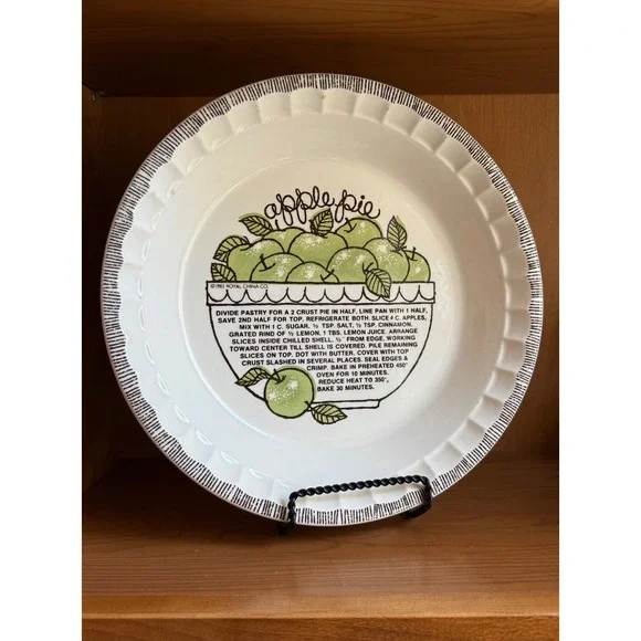 Vintage 1983 Royal China Co Country Harvest Apple Pie Recipe Plate 11 Inch USA