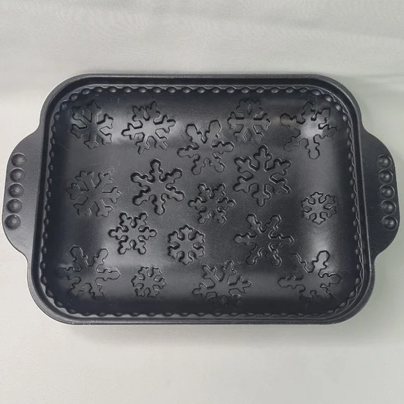 Nordic Ware Silver Snowflakes Cake Pan Non-stick