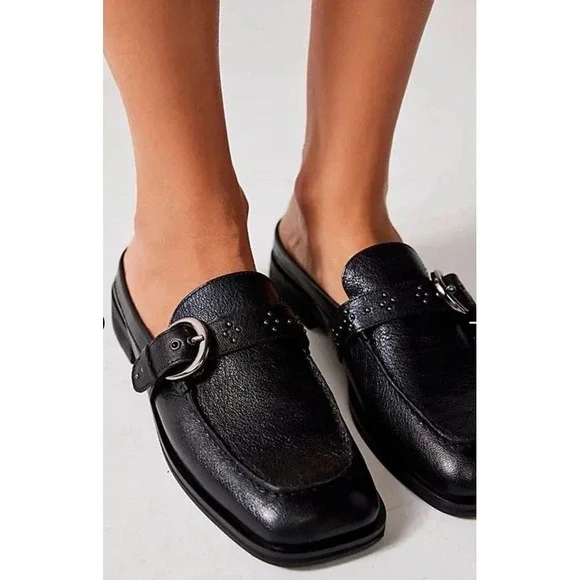 Free People Size 8 Mazie Moc Toe Mules Black Textured Leather Silver Buckle