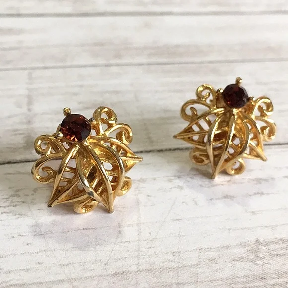Vintage Clip On Earrings Gold Tone
