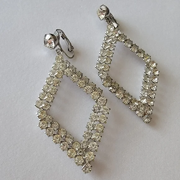 Vintage Clip-on Rhinestone Diamond Drop Earrings