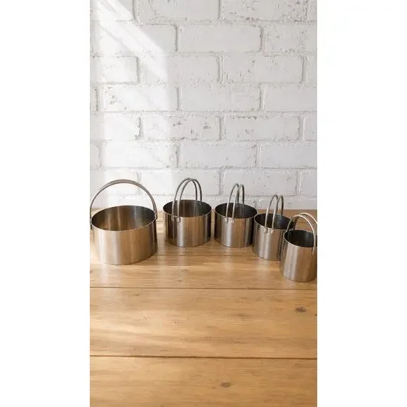 Hulisen Round Biscuit Cookie Cutter‎ Set 5 Pc 1-3/4-3-1/4 in