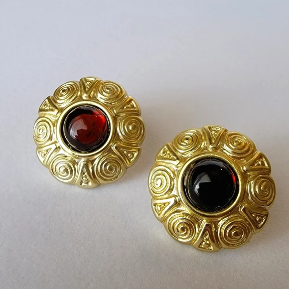 Vintage Scrolled Gold Tone Plastic Post Earrings for Pierced Ears Coffee Brown