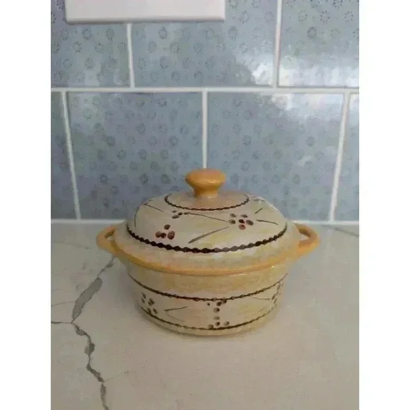 Temp-tations Old World Yellow Mini Individual Covered Casserole 10 oz Vintage