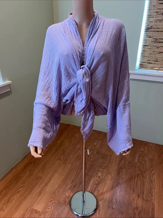 Lavender Lightweight Open Front Top Size M/L