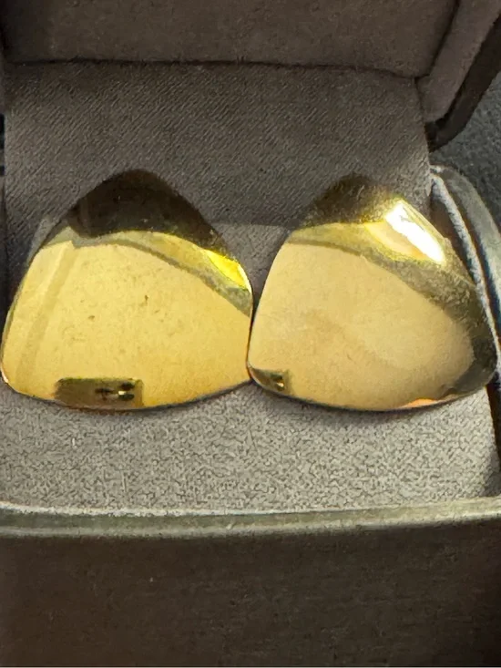 Vintage Gold Tone Triangle Stud Earrings Modernist Geometric Minimalist