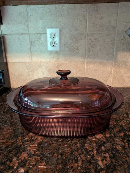 VTG Corningware Visions 4 QT Roaster Casserole Dish with PYREX Lid in Cranberry