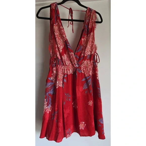 Free People Mini Dress L Red Floral Sleeveless V-Neck Boho Sundress Gown