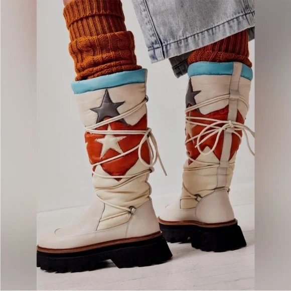 NWOT‎ Free People Montrose Puffer Boots Size 38