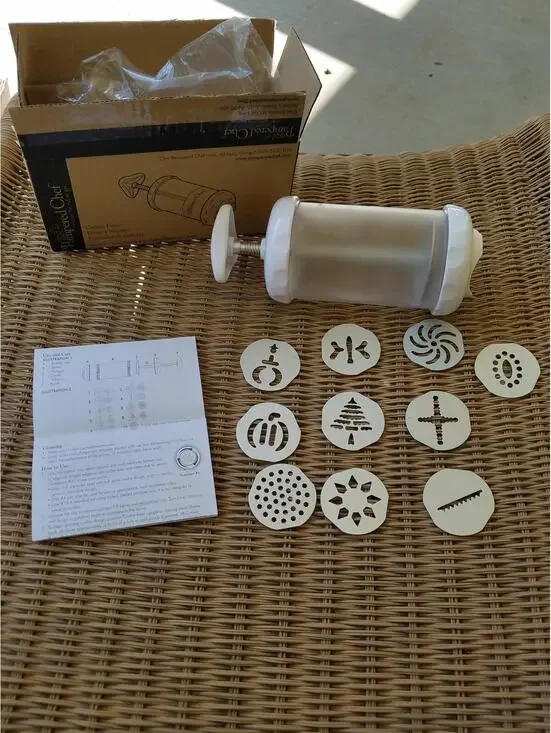 Slightly used Pampered Chef Cookie Press, Spritz, complete, dishwasher safe