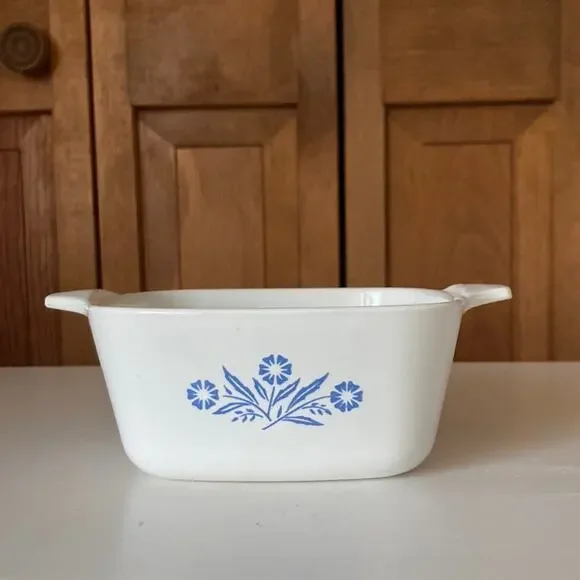 Vintage Corningware Blue Cornflower P-43-B 22oz Petite Pan
