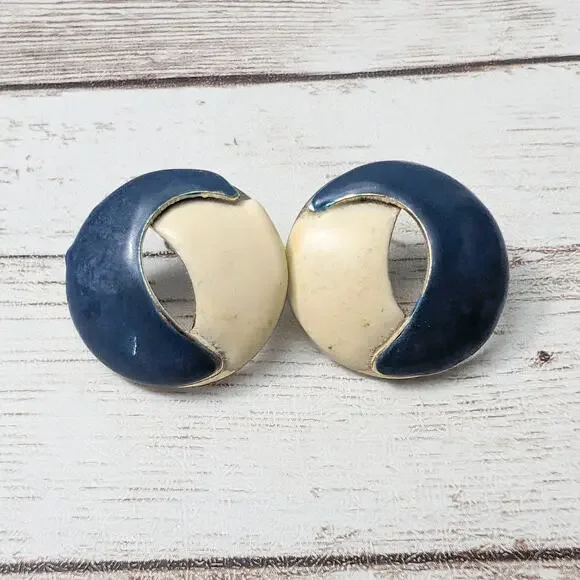 Vintage Earrings For Pierced Ears Circle Shape Cream & Navy - Poor Condition