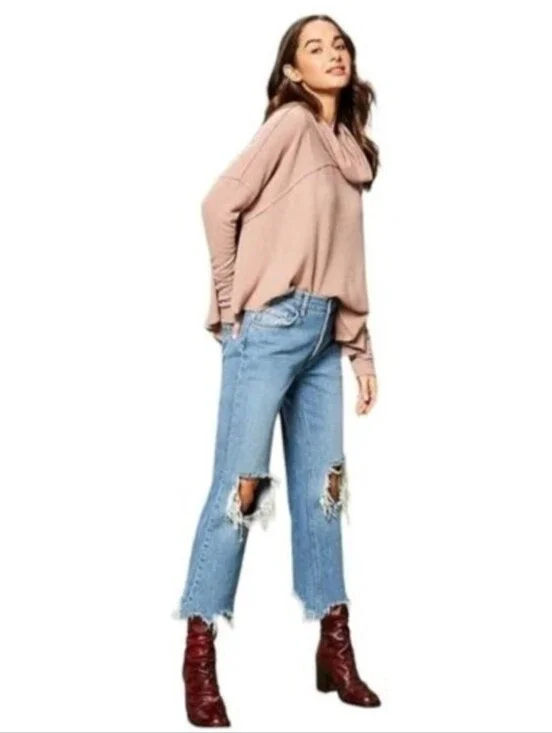 NEW Free People Maggie Straight Leg Mid Rise Distressed Button Fly Jeans,size 28