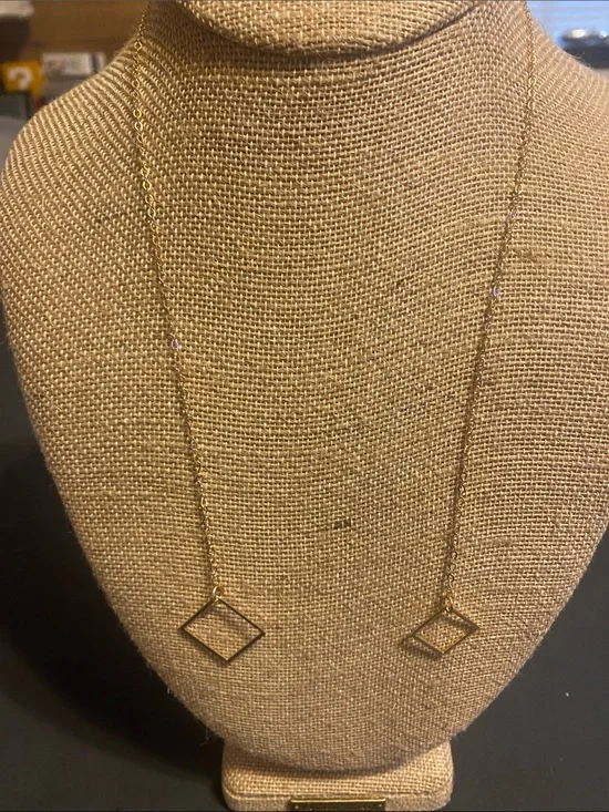 Delicate Gold Geometric Drop Necklace - Minimal Diamond Shape