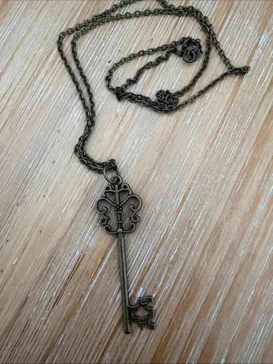 Antique-Style Key Pendant Necklace in Aged Brass