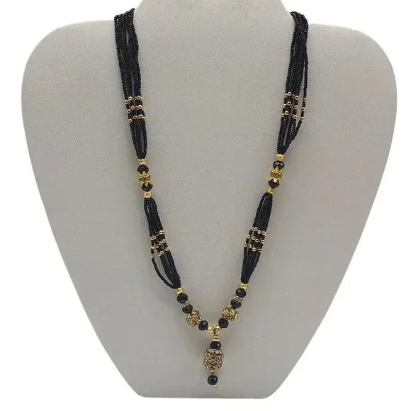 Clear Rhinestone Black Seed Beaded Pendant Necklace Gold Tone Vintage