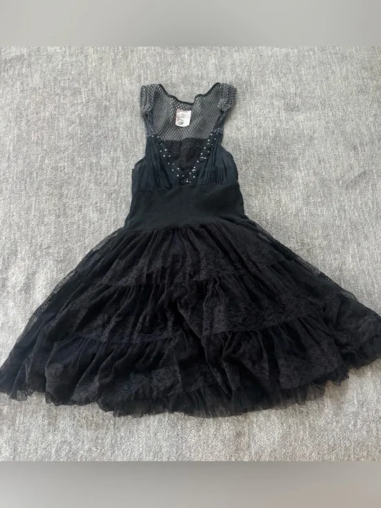 Vintage 100% cotton Free People dress with lace and sequin XS Size 2 Black