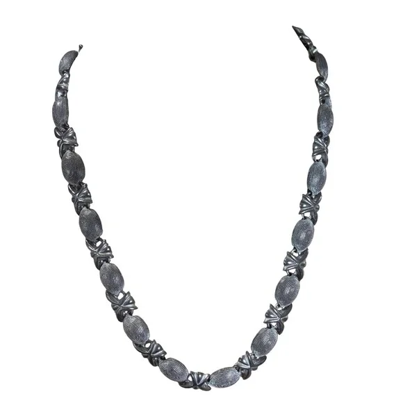 Vintage Silver Tone‎ Textured Oval and Bow Link Collar Necklace Elegant Gift