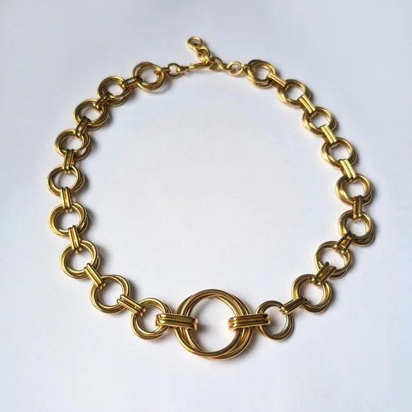 Monet Triple Circles Gold Tone Necklace 18” Chunky Statement Chic