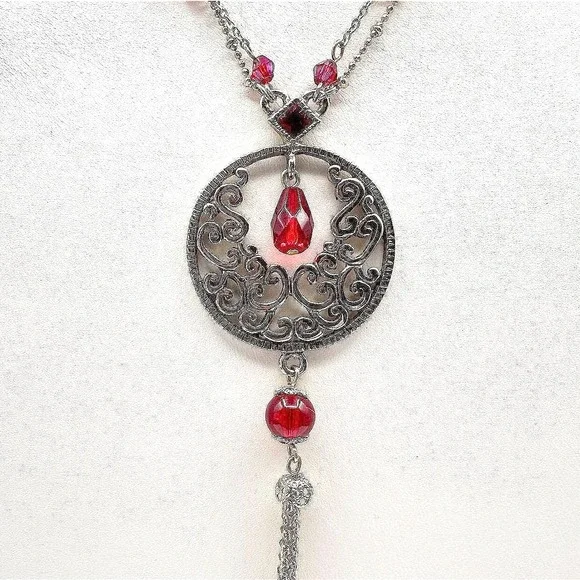Vintage Y2K Cookie Lee Red Stone‎ Necklace Gold Tone Filigree Tassel Statement