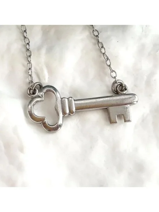 Antique Key 12k Gold Filled Sterling Silver 925 Vintage Pendant Necklace - 16
