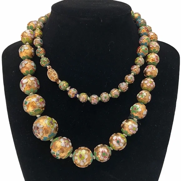 VINTAGE GRADUATED CLOISONNÉ BEAD NECKLACE 30.5