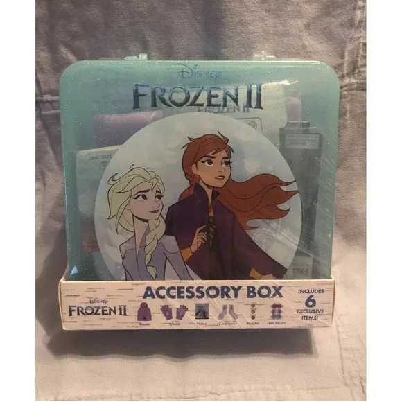 Disney Frozen II - Accessory Box - 6 Items -‎ Hat Gloves Poster Socks Ring Bows