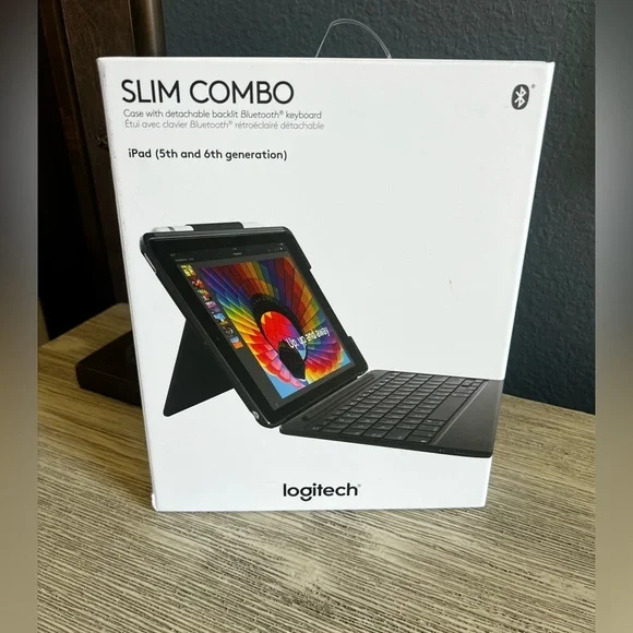 🆕 Logitech Slim Combo Detachable Keyboard Case - Black
