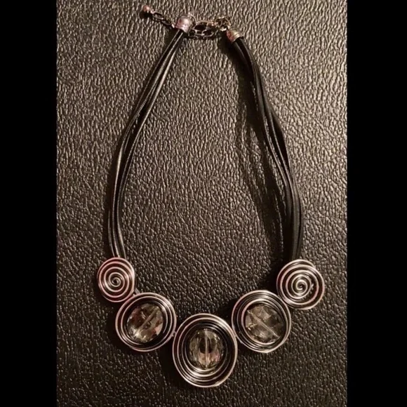 Beautiful fashion necklace​