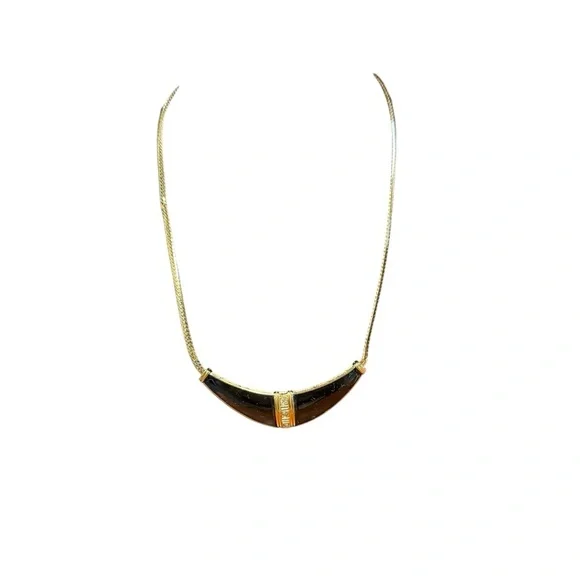 Avon “Golden Accent” Crescent Necklace with Delicate Chain vintage 1988 NIB